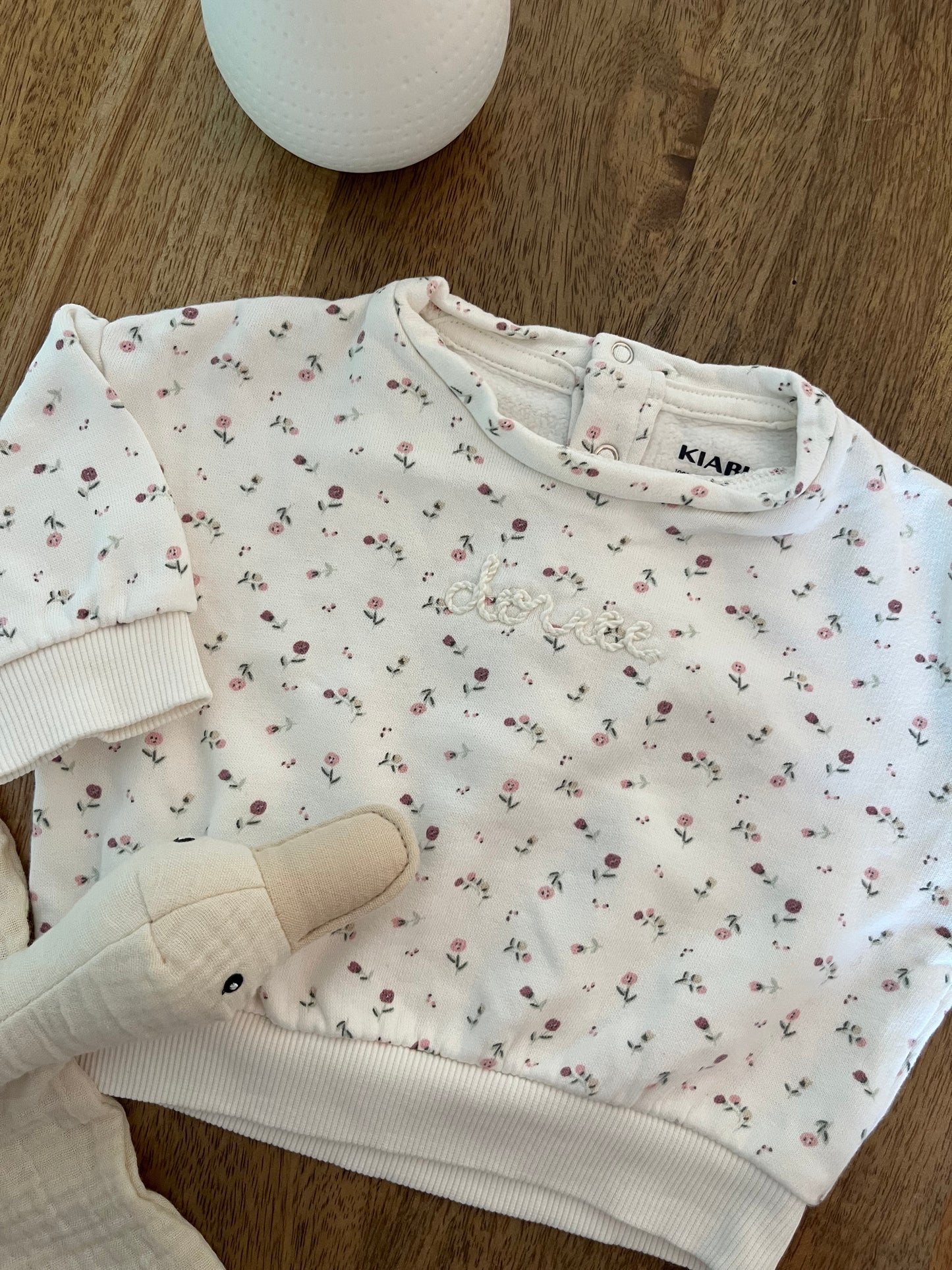 Pull Flora 3 mois