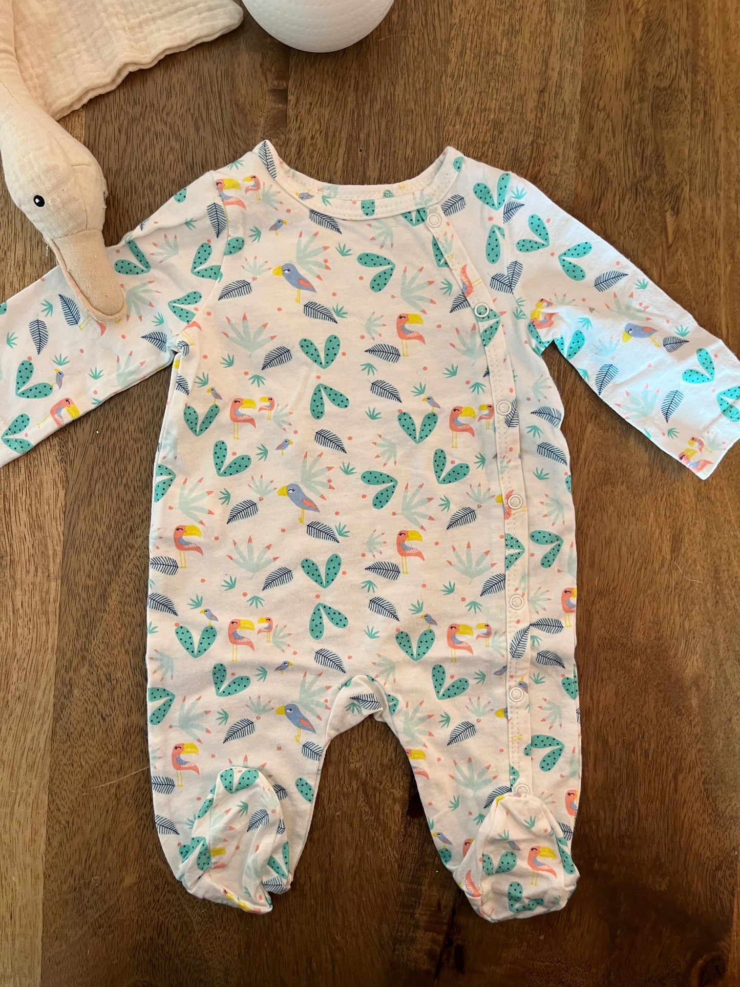 Pyjama  tape à l’œil 1 mois